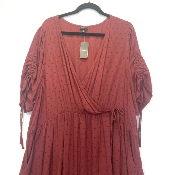 NWT Torrid Swiss Dot Midi Dress Womens 4X 26 Maroon Surplice Wrap Pocket Boho - Picture 3 of 15